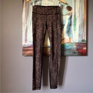 Lululemon Sz 2 Women’s Brown Legging Run Sport Yoga💖